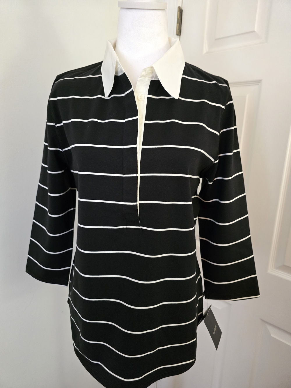 Liz Claiborne Black Tunic with White Stripes and White Contrast Collar Sz.(M)